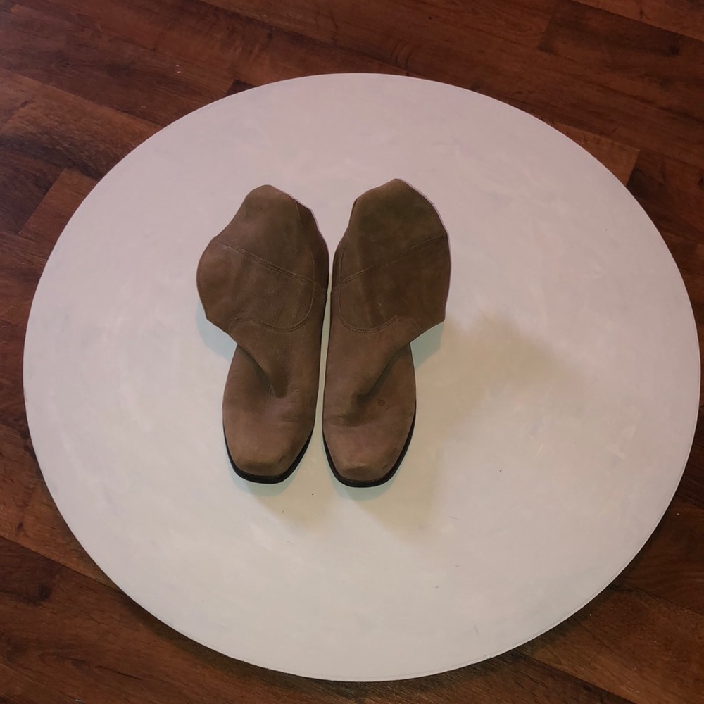 brown cowboy boots